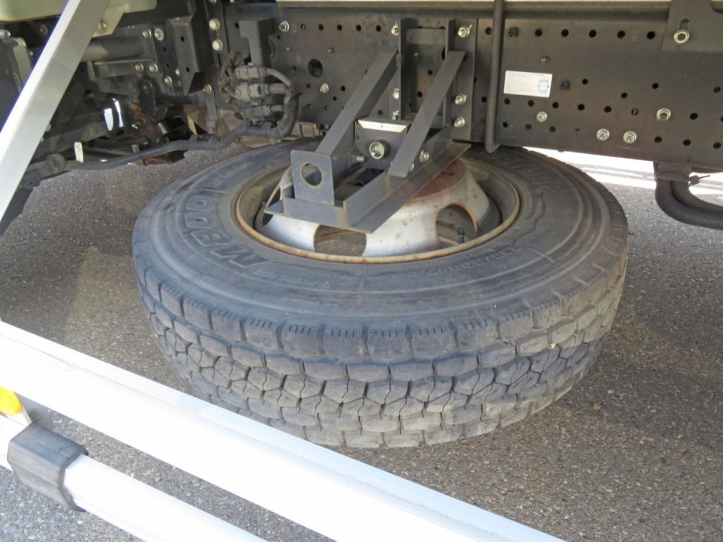 いすゞ フォワード 2RG-FRR90T2(2WD)の写真18