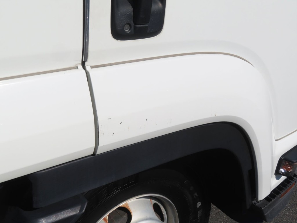 いすゞ フォワード 2RG-FRR90T2(2WD)の写真30