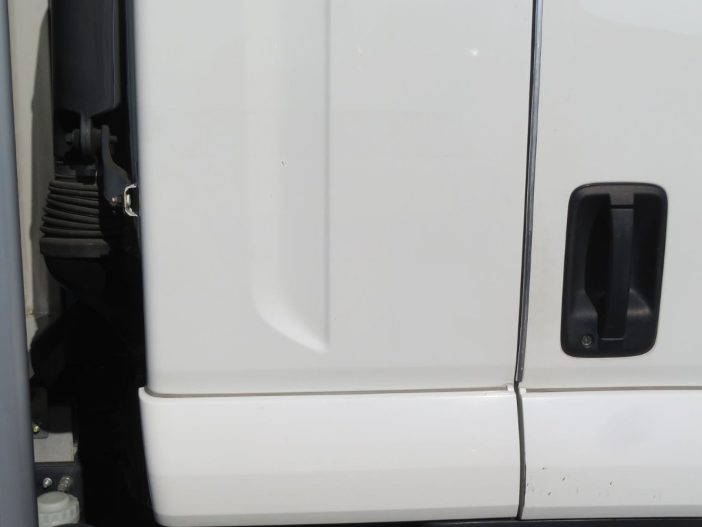 いすゞ フォワード 2RG-FRR90T2(2WD)の写真31