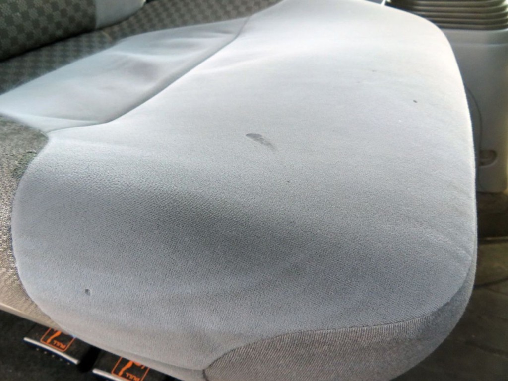 いすゞ フォワード 2RG-FRR90T2(2WD)の写真33