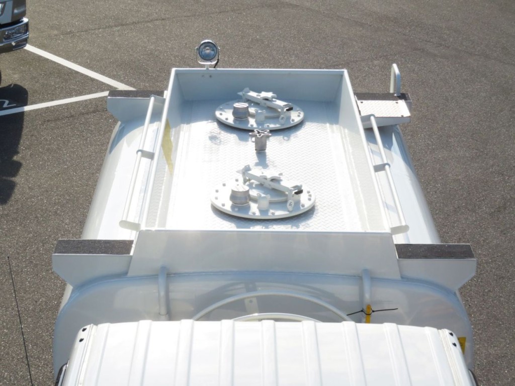 2室です。|日野 デュトロ 2KG-XZU600E(2WD)の写真7