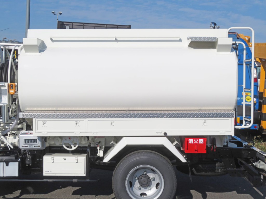 タンクの状態です。|日野 デュトロ 2KG-XZU600E(2WD)の写真12