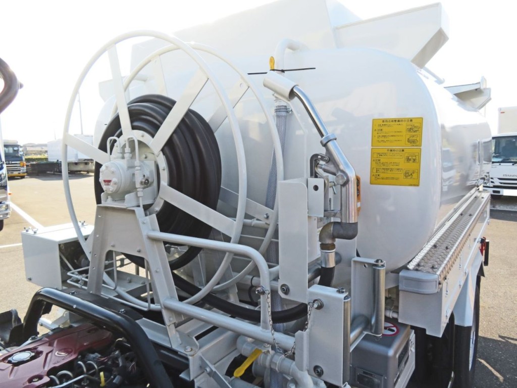 ホースリールの状態です。|日野 デュトロ 2KG-XZU600E(2WD)の写真14