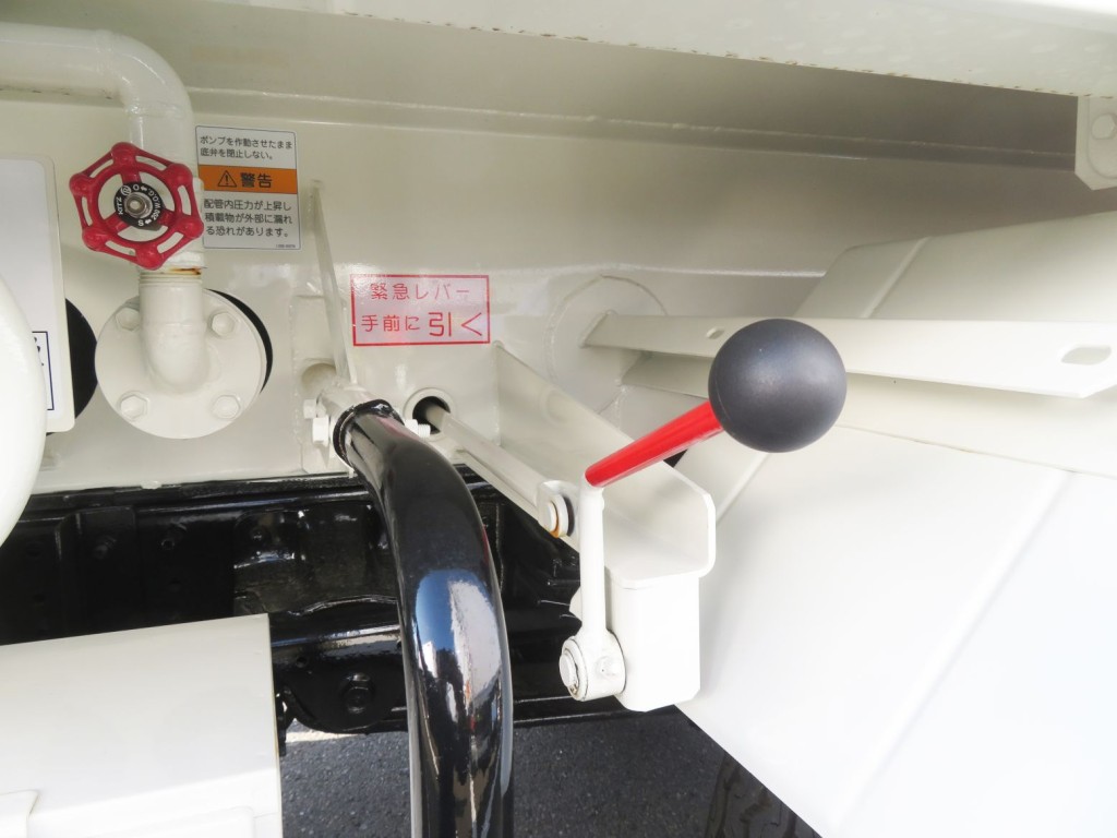 緊急レバー付きです。|日野 デュトロ 2KG-XZU600E(2WD)の写真31