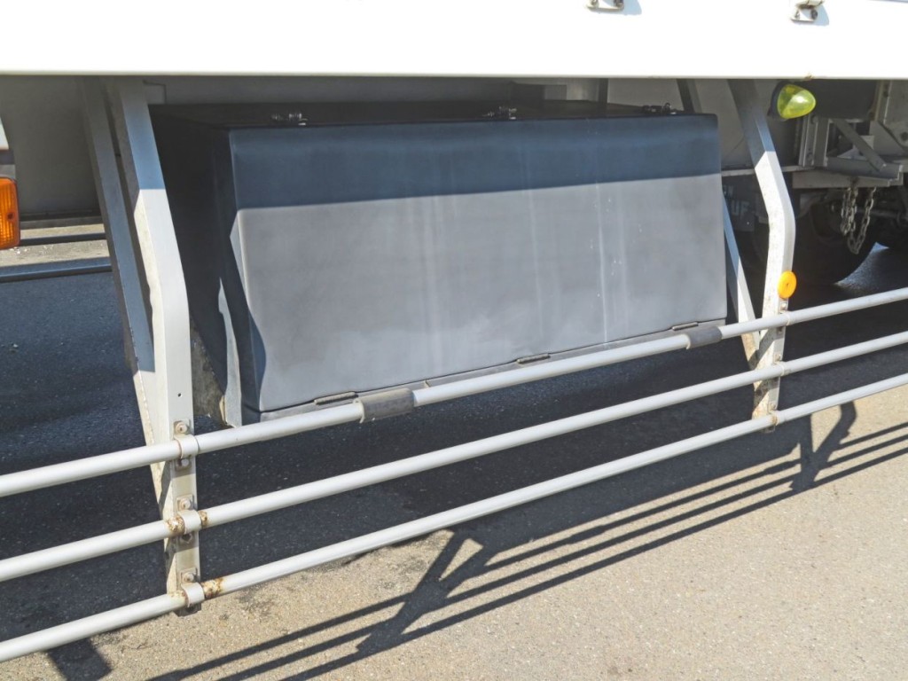 物入が付いています。|フルハーフ  DFWTF241BNの写真18