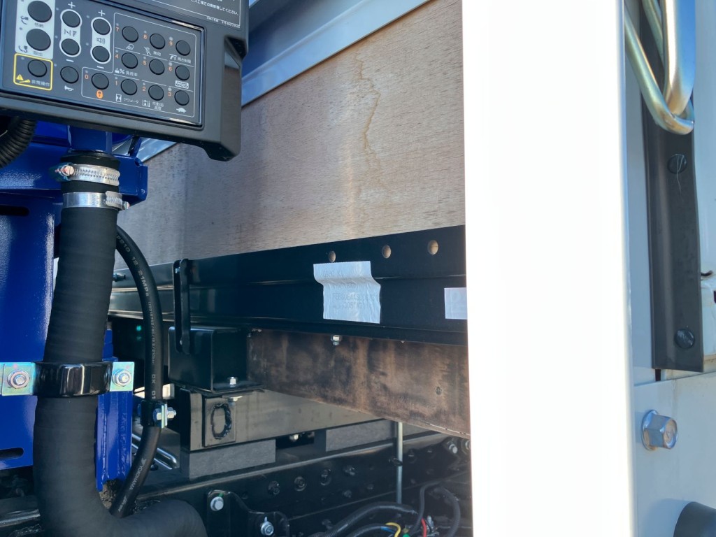 三菱 キャンター 2PG-FEB80(2WD)の写真11