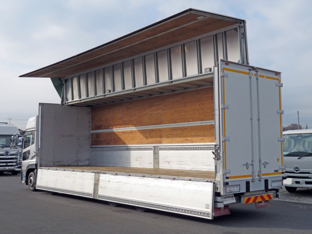 UDトラックス クオン 2PG-CG5CAの写真3