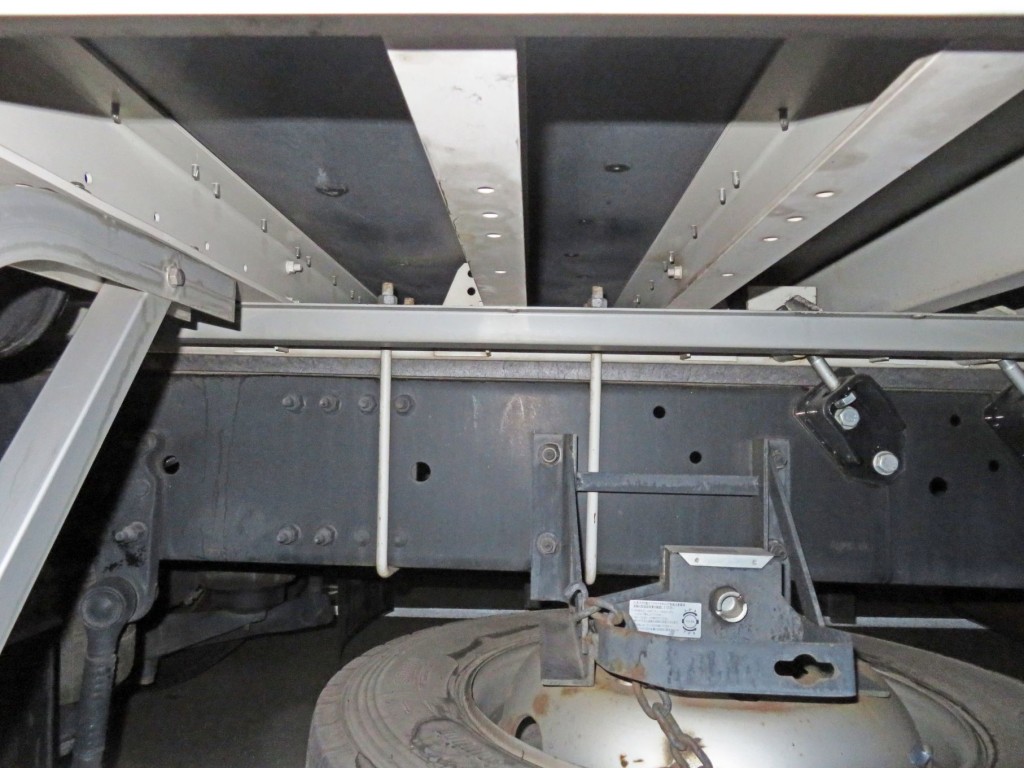 シャーシとネタの状態です。|UDトラックス クオン 2PG-CG5CAの写真7