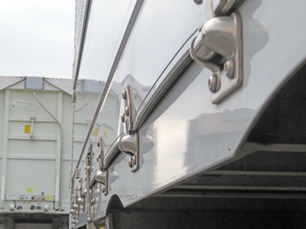 UDトラックス クオン 2PG-CG5CAの写真36