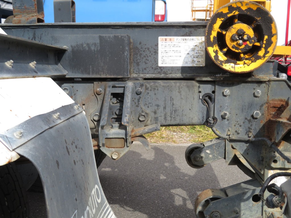 いすゞ フォワード TKG-FRR90S2(2WD)の写真5