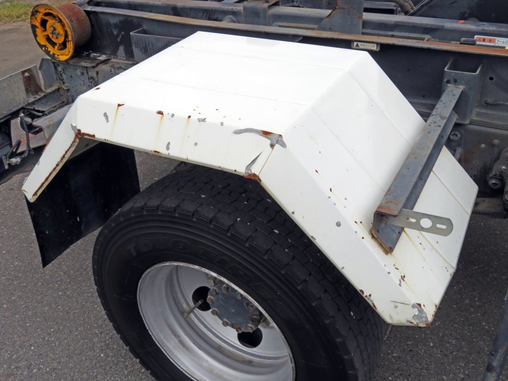 いすゞ フォワード TKG-FRR90S2(2WD)の写真19