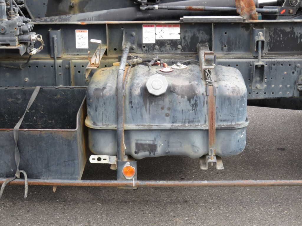 いすゞ フォワード TKG-FRR90S2(2WD)の写真21