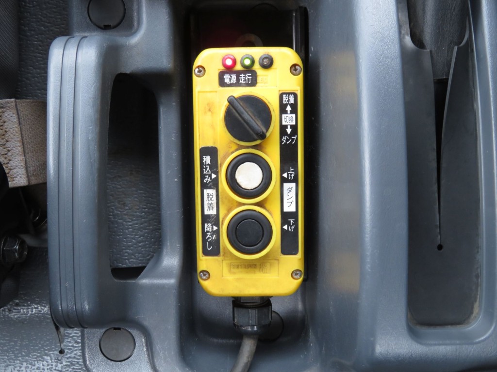 いすゞ フォワード TKG-FRR90S2(2WD)の写真22