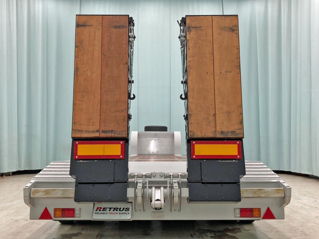 オートスライド機能付きです。(歩みを縮めた状態です)|トレクス PLR430の写真17