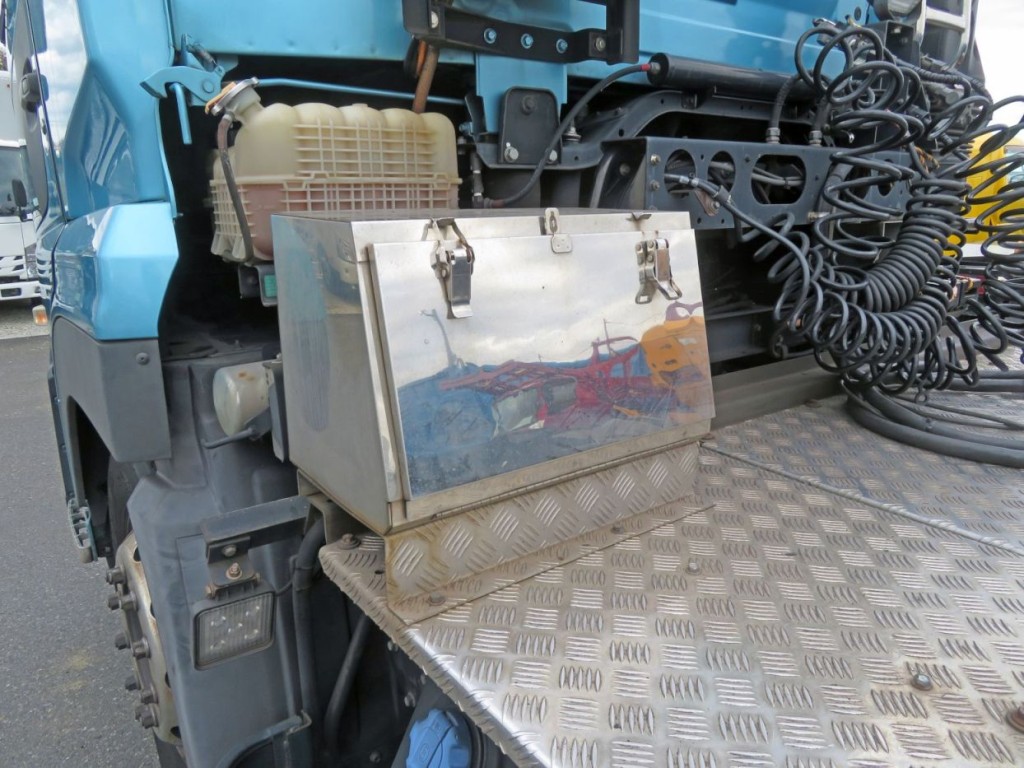 UDトラックス クオン 2PG-GK5AABの写真17