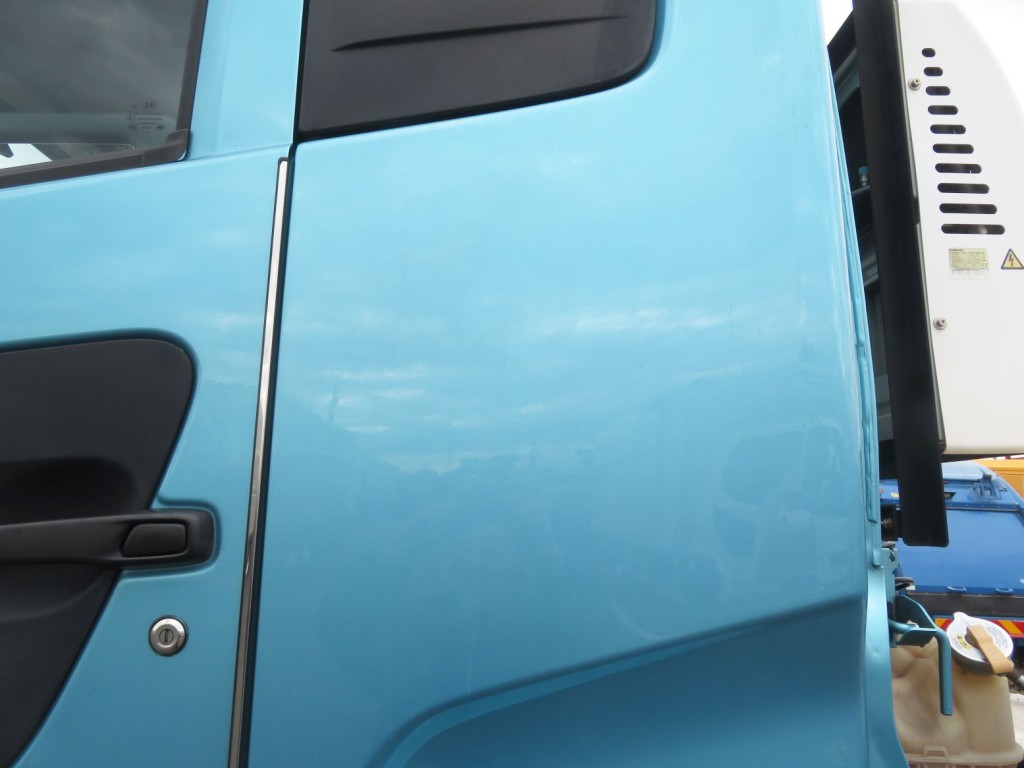 UDトラックス クオン 2PG-GK5AABの写真48