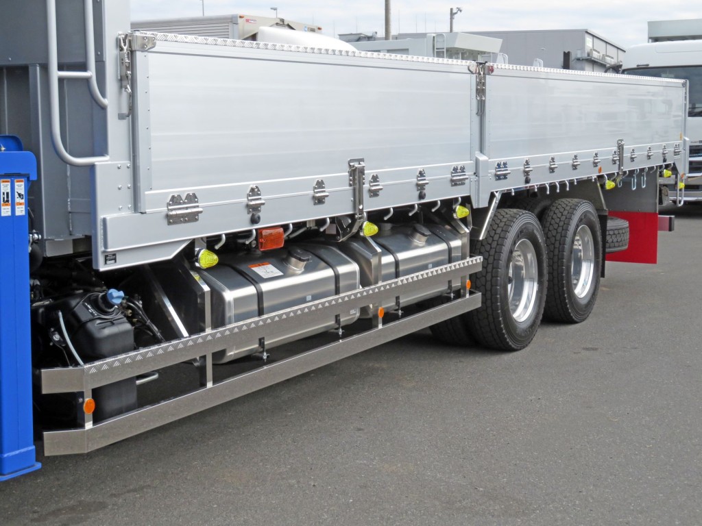 あおりロック・丁番・セイコーラック・サイドバンパーはステンレス製です。|三菱 スーパーグレート 2PG-FV80VZの写真8