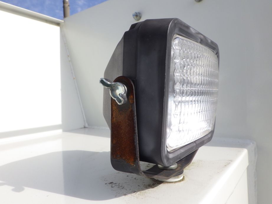作業灯ブラケットに置きサビがあります。|いすゞ ギガ 2RG-CXZ77DTの写真15