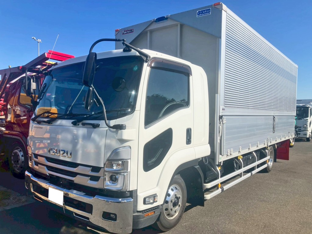 いすゞ フォワード 2RG-FRR90T2(2WD)の写真1