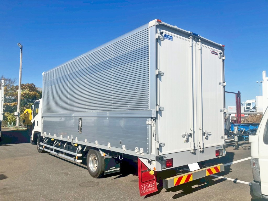 いすゞ フォワード 2RG-FRR90T2(2WD)の写真3