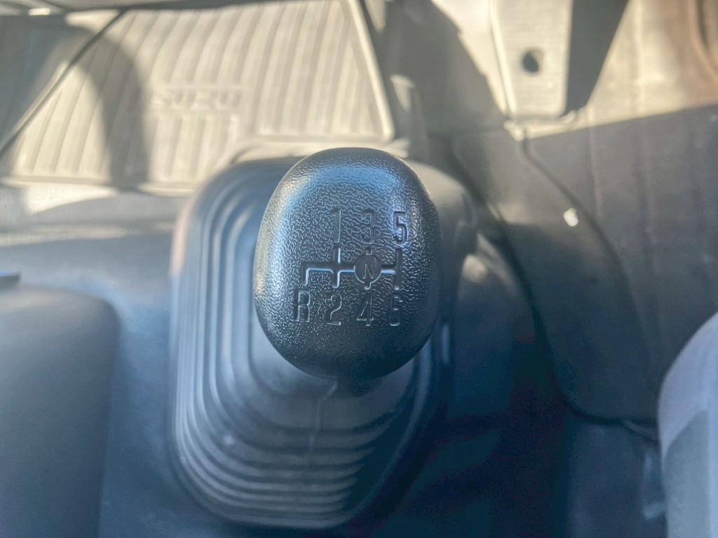 いすゞ フォワード 2RG-FRR90T2(2WD)の写真7