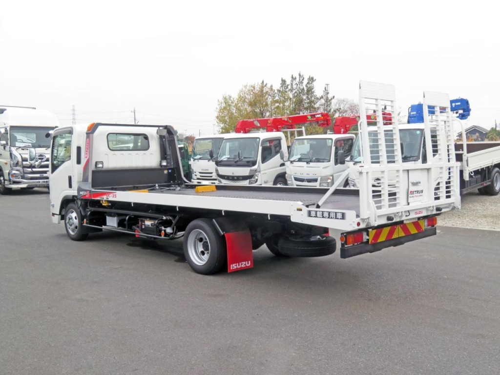 いすゞ エルフ 2RG-NPR88AM(2WD)の写真3