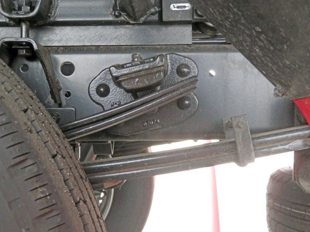 いすゞ エルフ 2RG-NPR88AM(2WD)の写真5