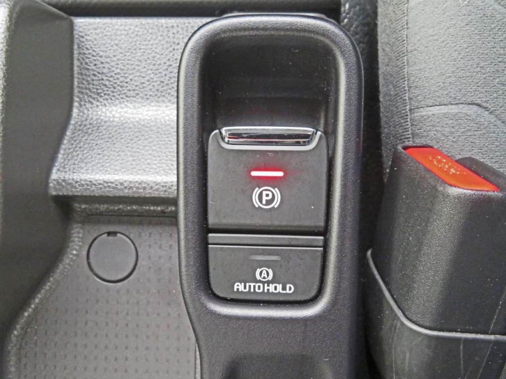 いすゞ エルフ 2RG-NPR88AM(2WD)の写真19