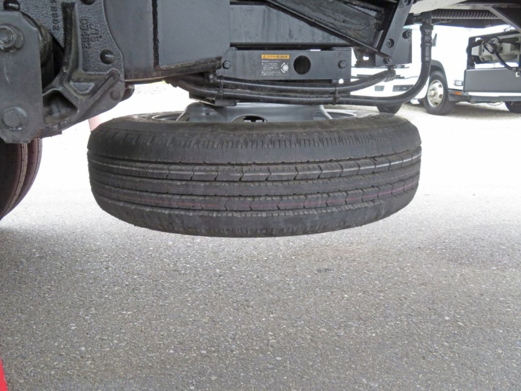 いすゞ エルフ 2RG-NPR88AM(2WD)の写真21