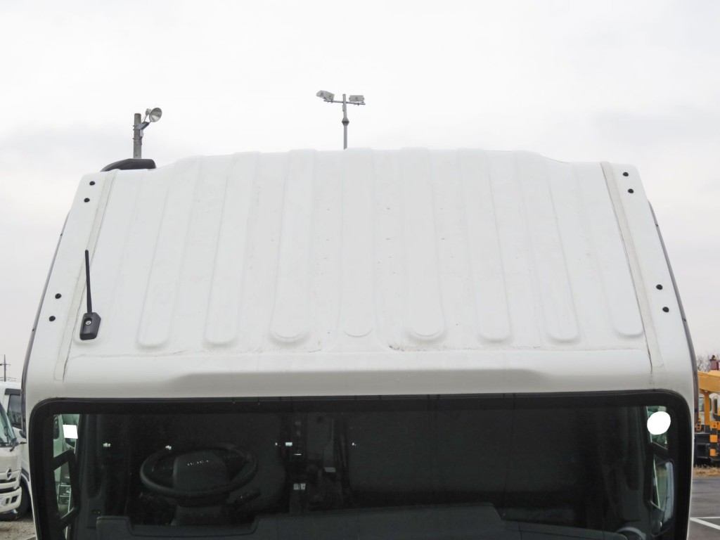 いすゞ エルフ 2RG-NPR88AM(2WD)の写真26