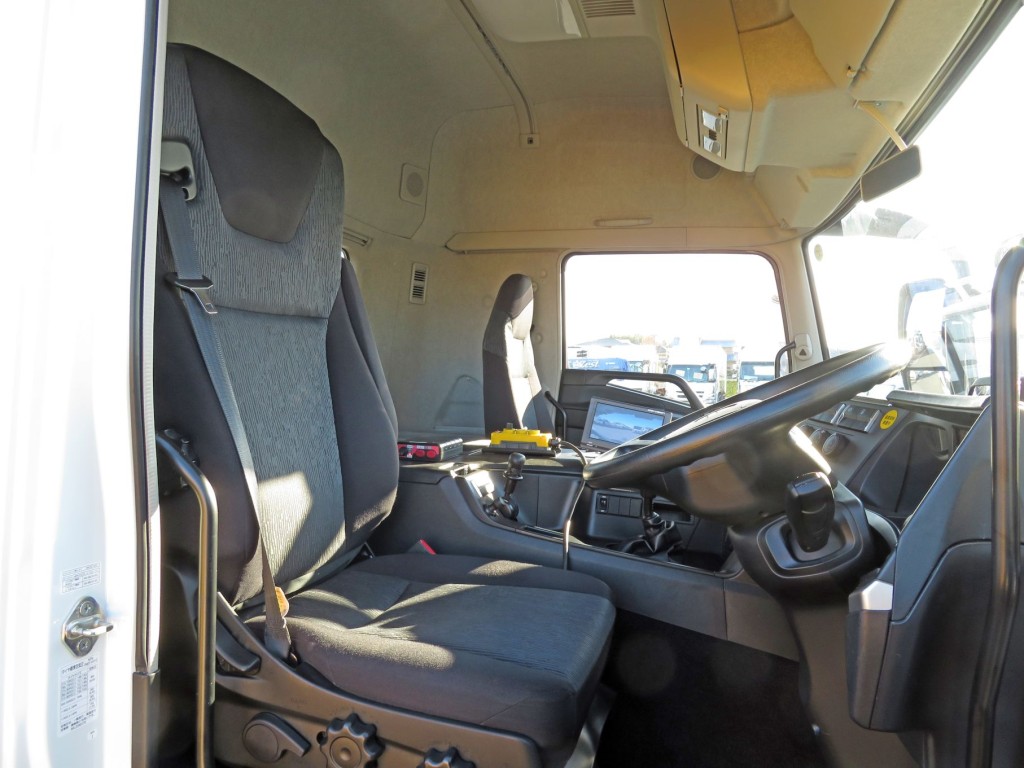 三菱 スーパーグレート 2KG-FV70HYの写真7