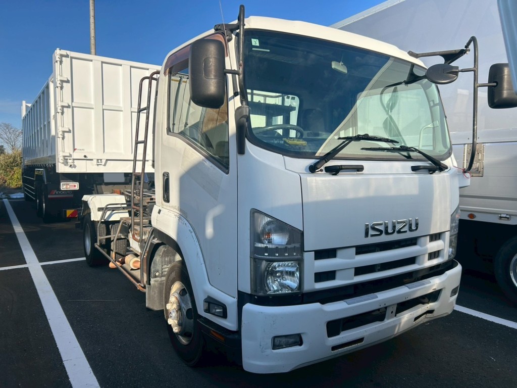 いすゞ フォワード SKG-FRR90S2(2WD)の写真2