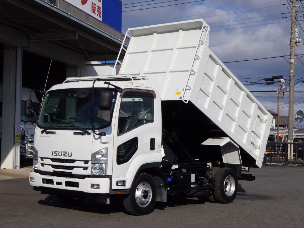 いすゞ フォワード 2PG-FRR90S1(2WD)の写真1