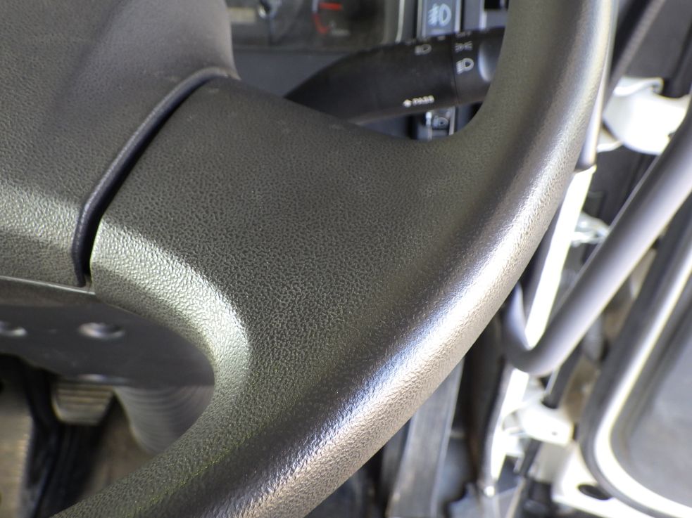 ハンドルにスレがあります。|いすゞ フォワード 2PG-FRR90S1(2WD)の写真35