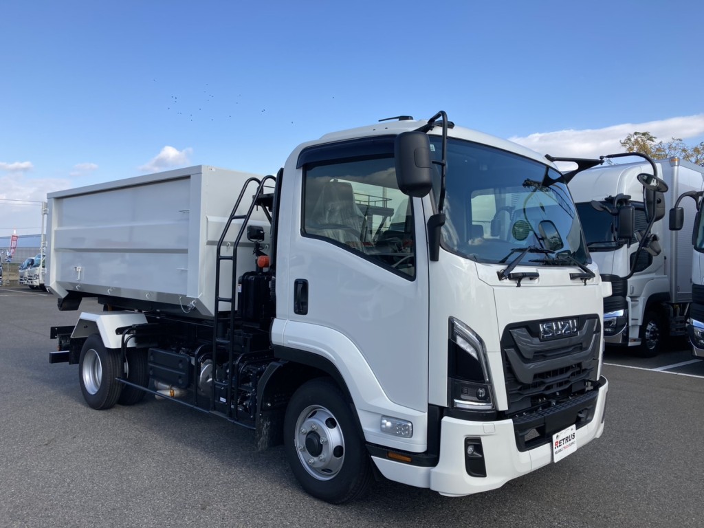 新型の未使用いすゞ箱付きアームロールです。（箱は極東製です。）|いすゞ フォワード 2RG-FRR90S4(2WD)の写真3