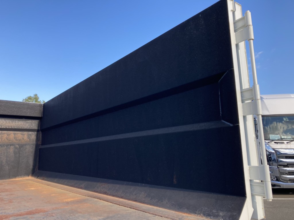 ボデーサイド裏の状態です。|いすゞ フォワード 2RG-FRR90S4(2WD)の写真17