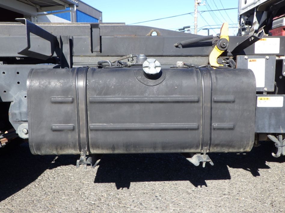 燃料タンクは８０Lです。|日野 デュトロ TKG-XZU620T(2WD)の写真20