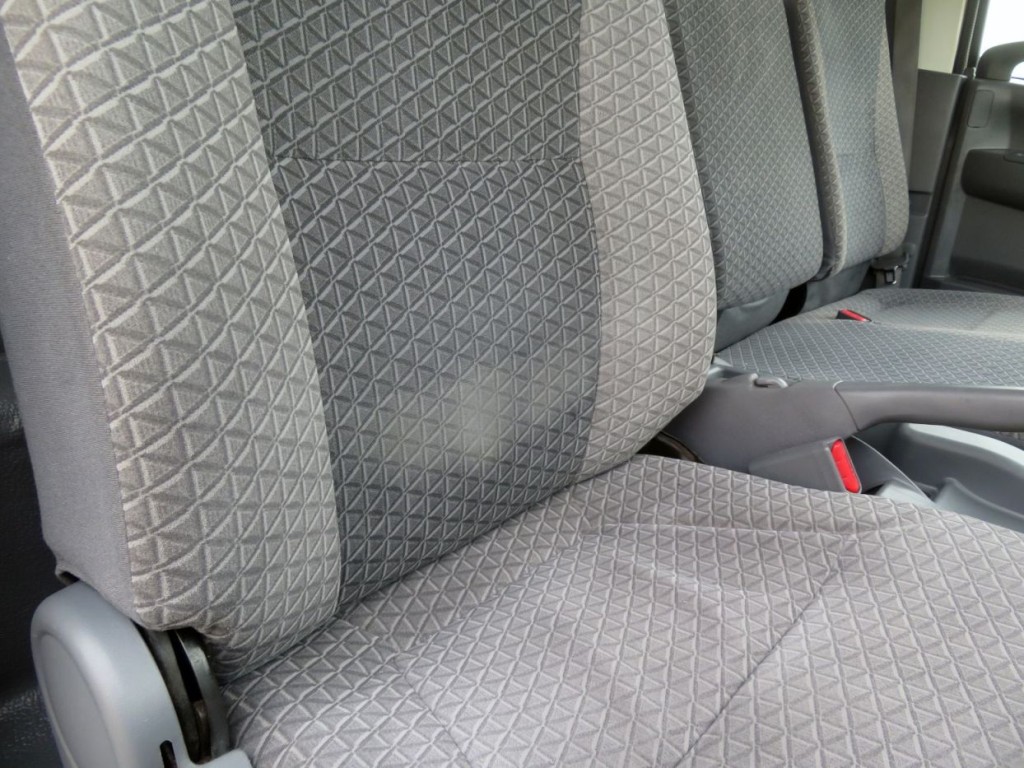 運転席背もたれの状態です。|いすゞ エルフ TPG-NPR85N(2WD)の写真34