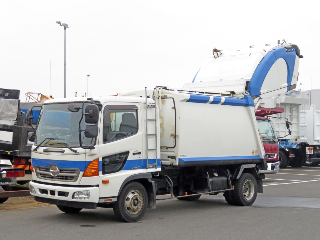 日野 レンジャー SDG-FD7JGAA(2WD)の写真1