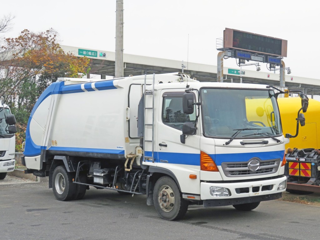 日野 レンジャー SDG-FD7JGAA(2WD)の写真2