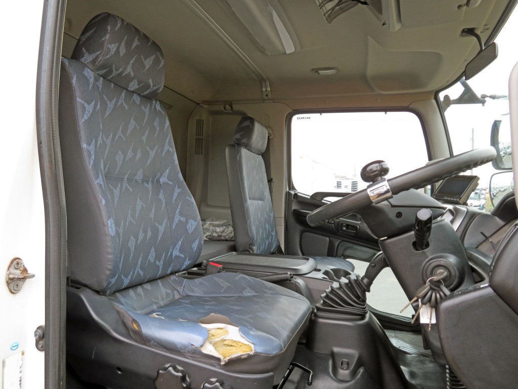 日野 レンジャー SDG-FD7JGAA(2WD)の写真6