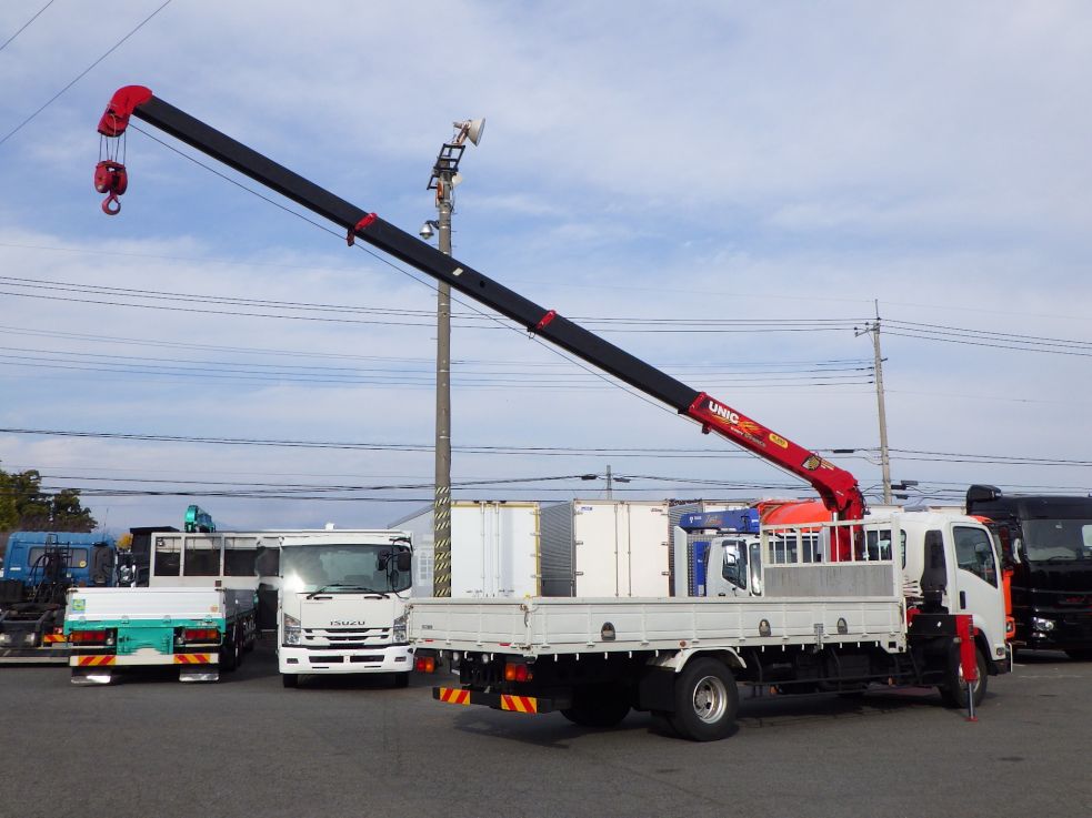 いすゞ フォワード 2PG-FRR90S1(2WD)の写真4