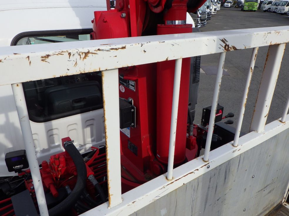 トリイにキズ・サビがあります。|いすゞ フォワード 2PG-FRR90S1(2WD)の写真38