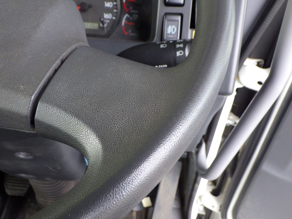 ハンドルにスレがあります。|いすゞ フォワード 2PG-FRR90S1(2WD)の写真43