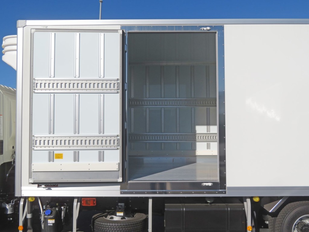 日野 レンジャー 2KG-FD2ABG(2WD)の写真12