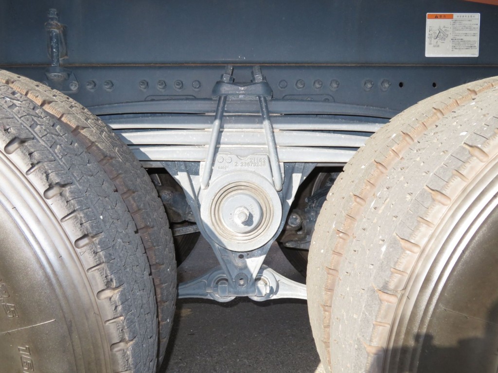 UDトラックス クオン 2PG-CW5ALの写真5