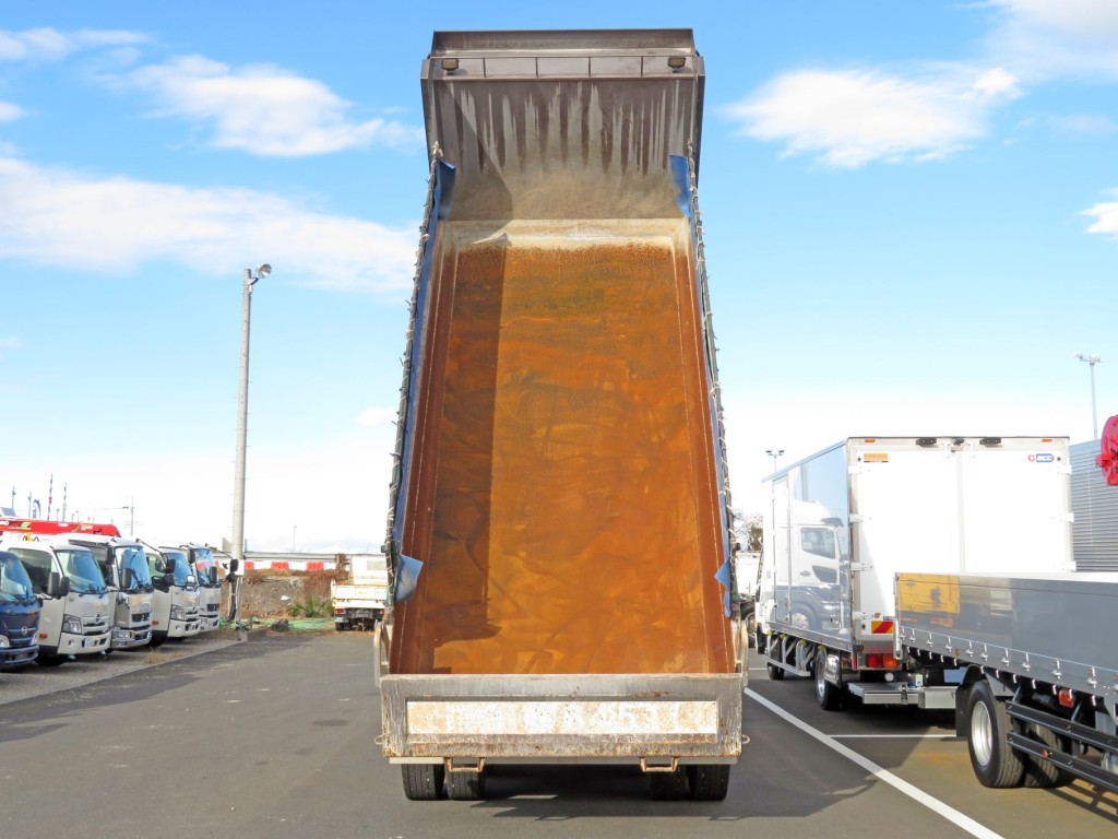 UDトラックス クオン 2PG-CW5ALの写真7