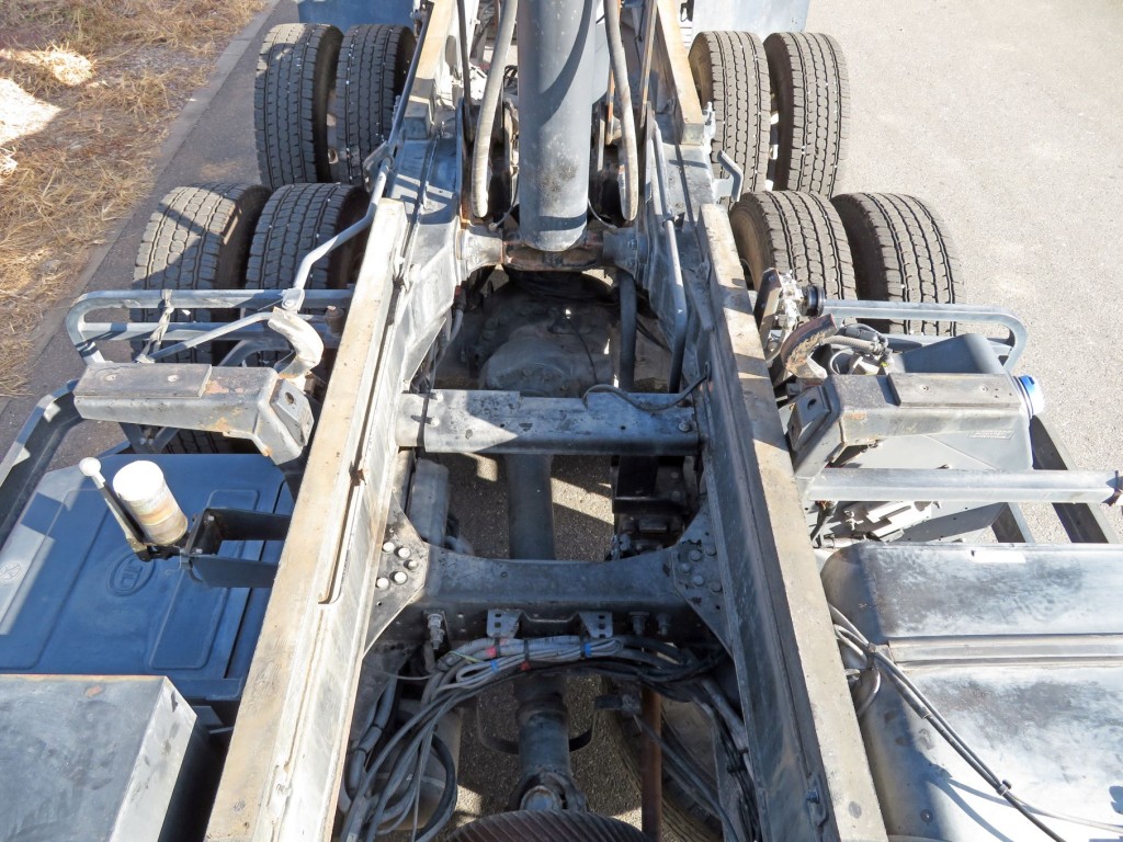 UDトラックス クオン 2PG-CW5ALの写真10