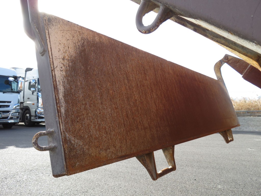 UDトラックス クオン 2PG-CW5ALの写真11