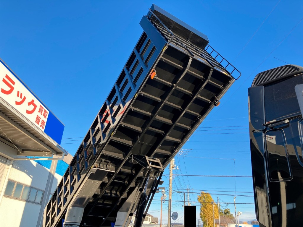 ボデー裏側の状態です。|日野 プロフィア 2DG-FS1AHEの写真13